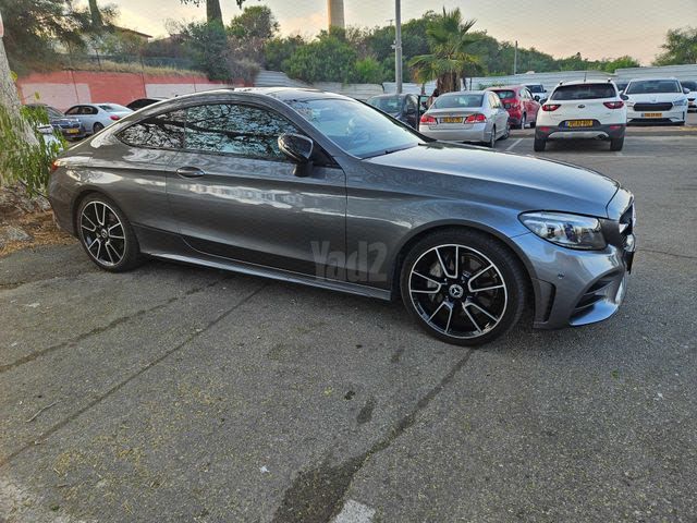 מודעת רכב מרצדס-בנץ C-class