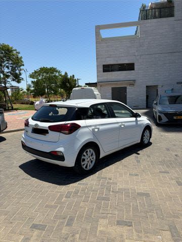 מודעת רכב יונדאי i20
