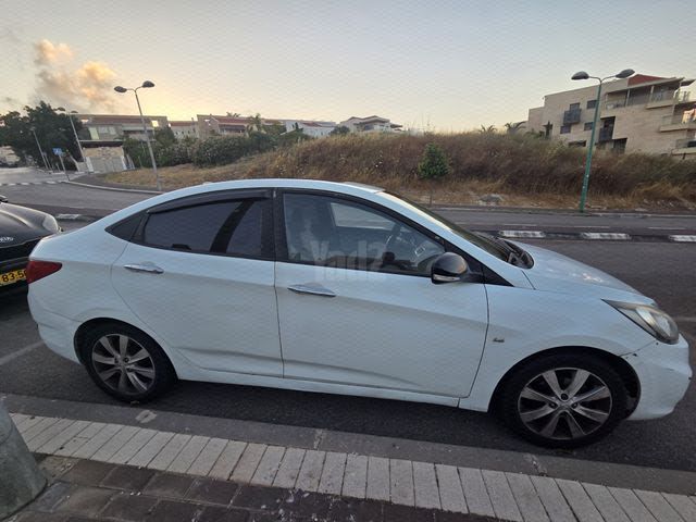 מודעת רכב יונדאי אקסנט i25