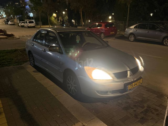 מודעת רכב מיצובישי לנסר