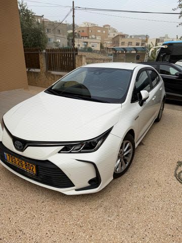 מודעת רכב טויוטה קורולה