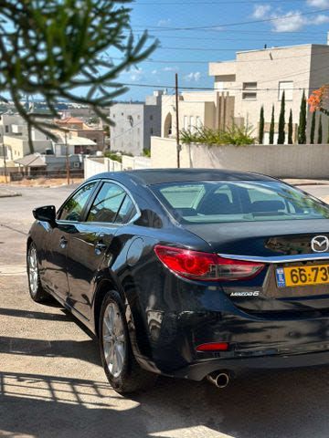 מודעת רכב מאזדה 6