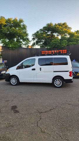 מודעת רכב ניסאן NV200