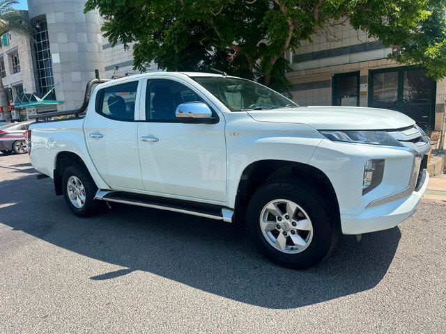 מודעת רכב מיצובישי טרייטון / L200