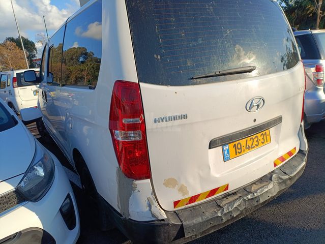 מודעת רכב יונדאי H-1 / i800
