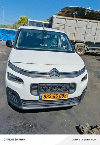 מודעת רכב סיטרואן ברלינגו