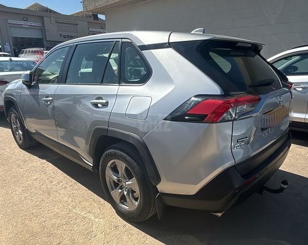 מודעת רכב טויוטה RAV4 2