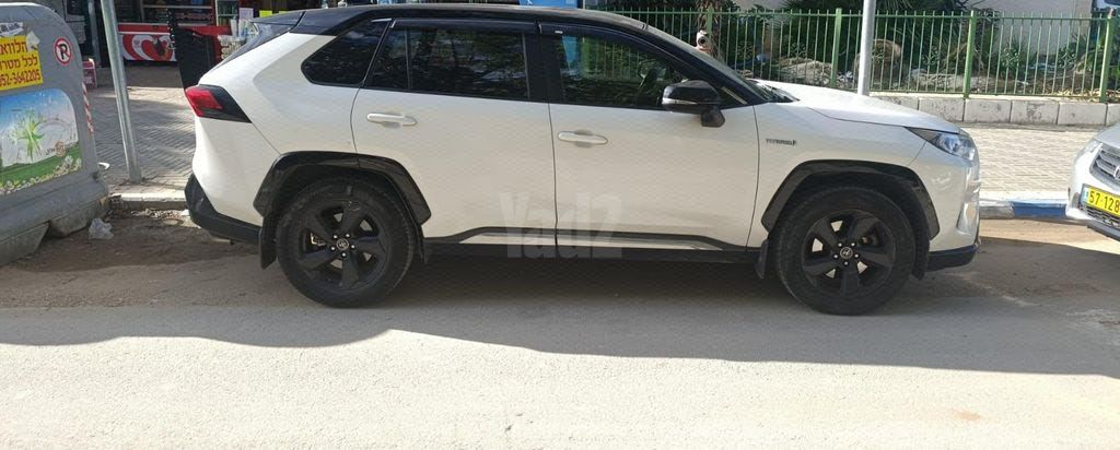 מודעת רכב טויוטה RAV4