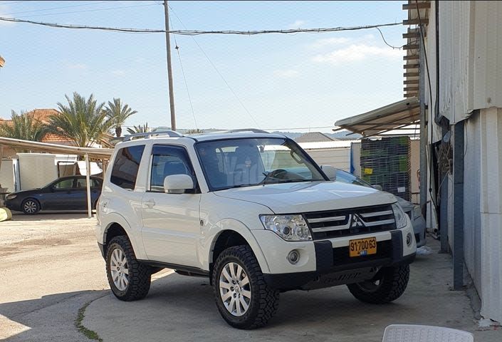 מודעת רכב מיצובישי פג'רו