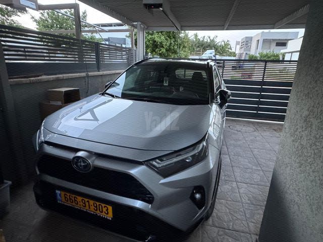 מודעת רכב טויוטה RAV4