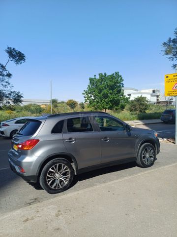 מודעת רכב מיצובישי ASX