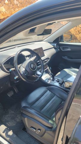 מודעת רכב אם ג'י EHS PHEV