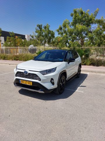 מודעת רכב טויוטה RAV4