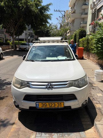 מודעת רכב מיצובישי אאוטלנדר