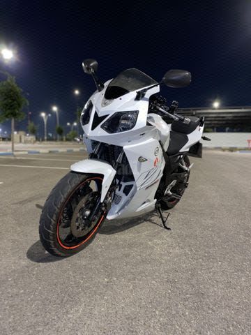 מודעת רכב דיאלים Roadwin 250