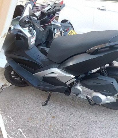 מודעת רכב לונגיה VMAX 300