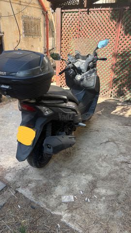 מודעת רכב סאן יאנג ג'וי-מקס Z-250