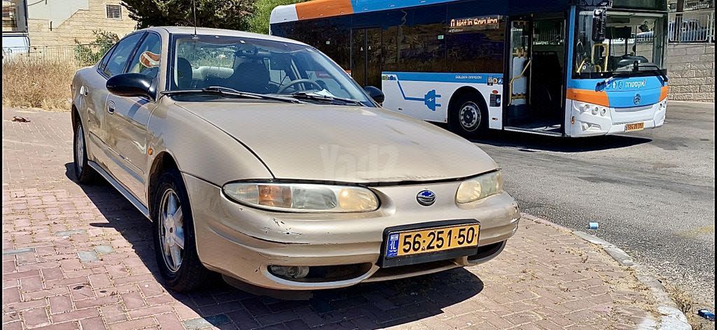 מודעת רכב אולדסמוביל