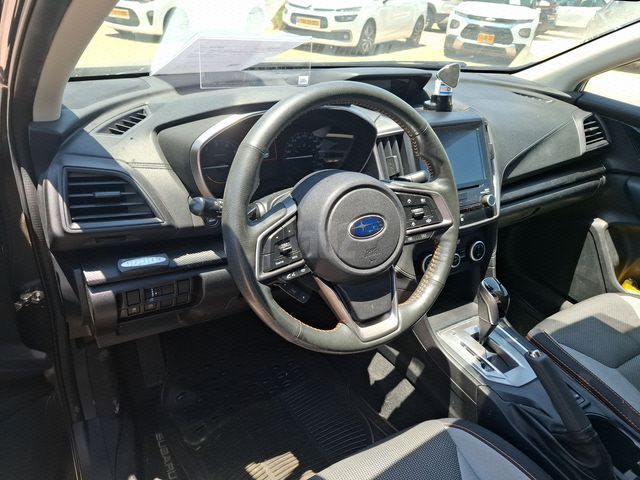 מודעת רכב סובארו XV 2