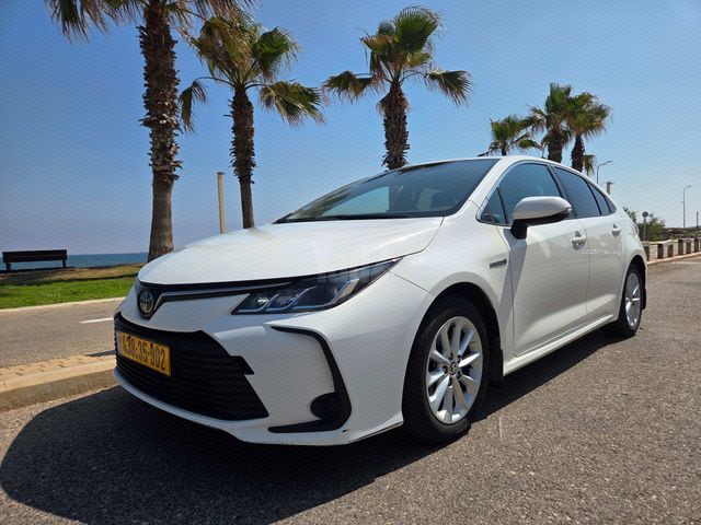 מודעת רכב טויוטה קורולה