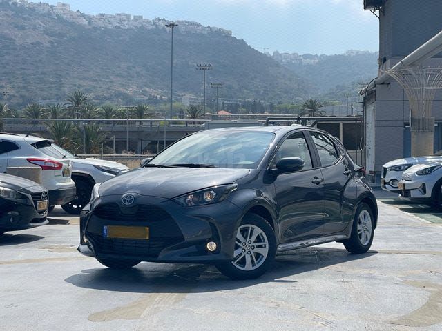 מודעת רכב טויוטה יאריס