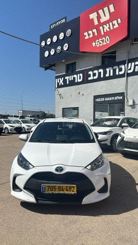 מודעת רכב טויוטה יאריס