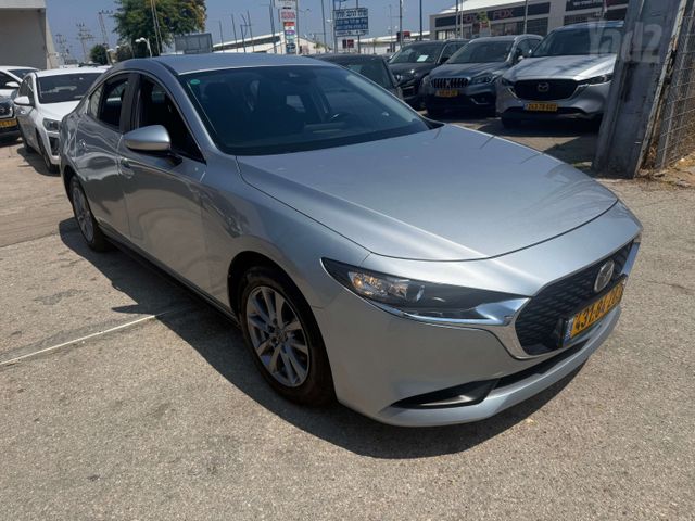 מודעת רכב מאזדה 3 1