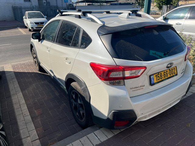 מודעת רכב סובארו XV