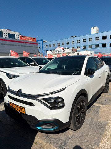 מודעת רכב סיטרואן e-C4 X