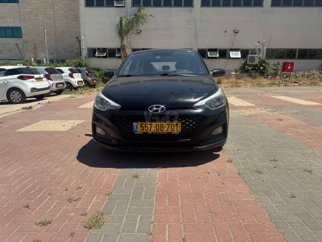 מודעת רכב יונדאי i20