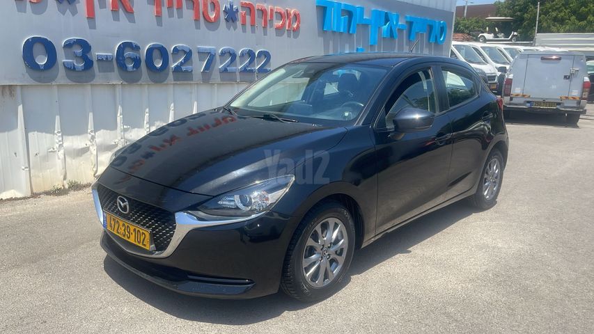 מודעת רכב מאזדה 2