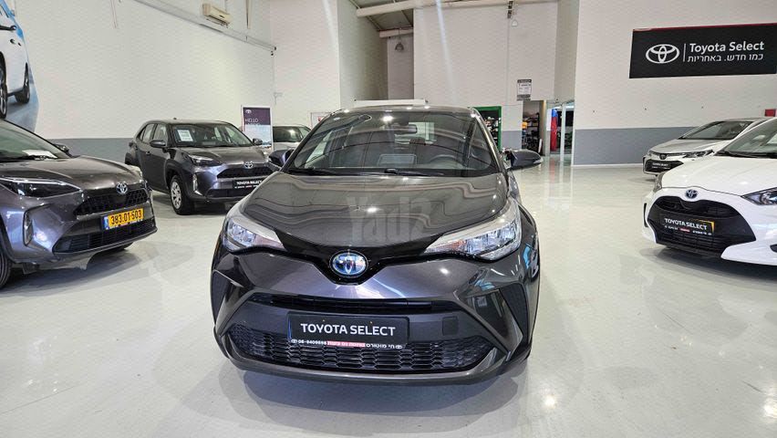 מודעת רכב טויוטה C-HR