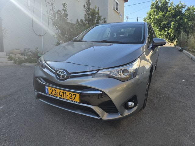מודעת רכב טויוטה אוונסיס 2