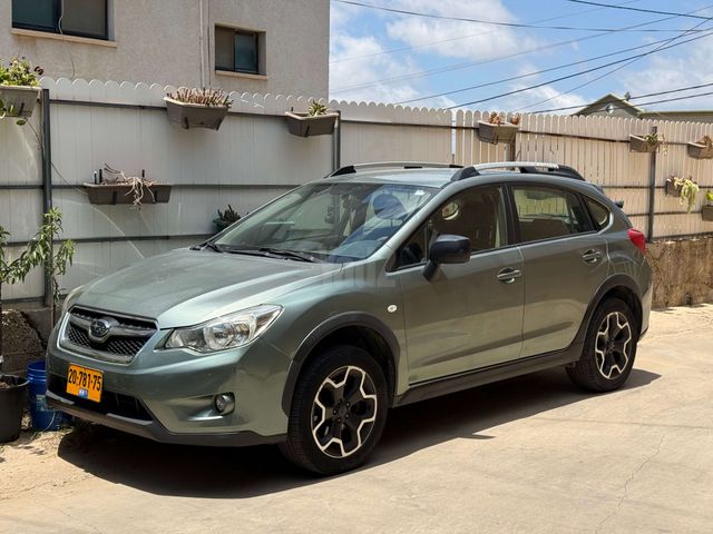 מודעת רכב סובארו XV