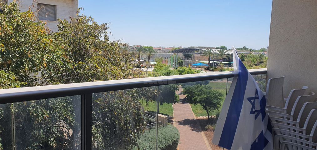 תירוש 17