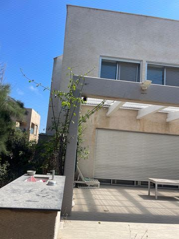 קייט ושייט - שכונת המשולשים 1