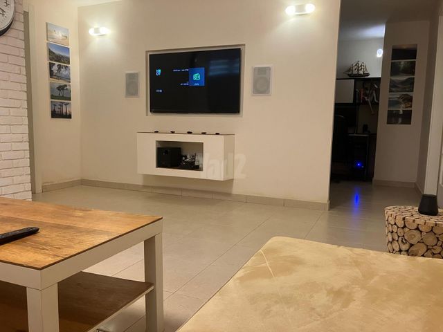 היסמין 18