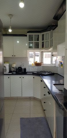 מוצקין 10
