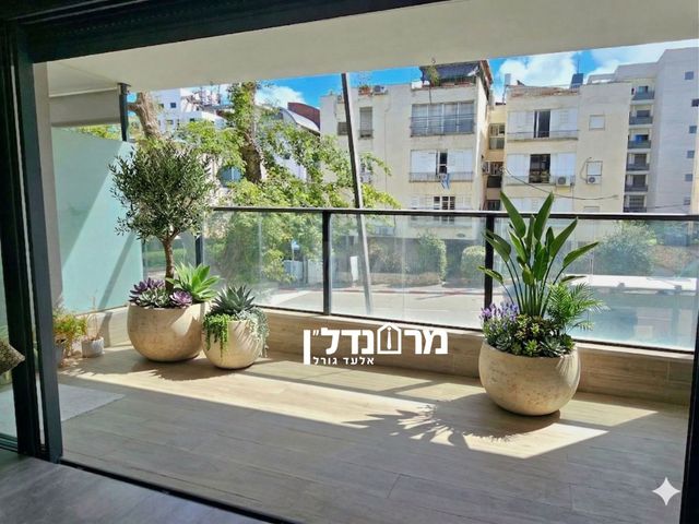 הדר 