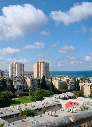 החיננית 