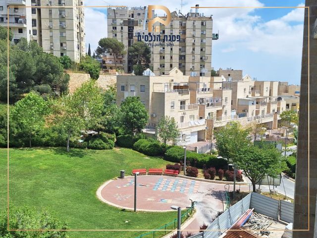 דירה למכירה בירושלים (תיווך) — 3