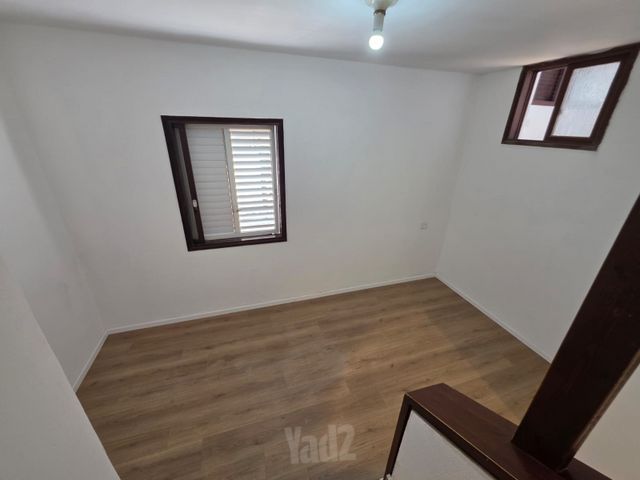 תמונה 7 של דירת 6 חדרים להשכרה בהרצליה