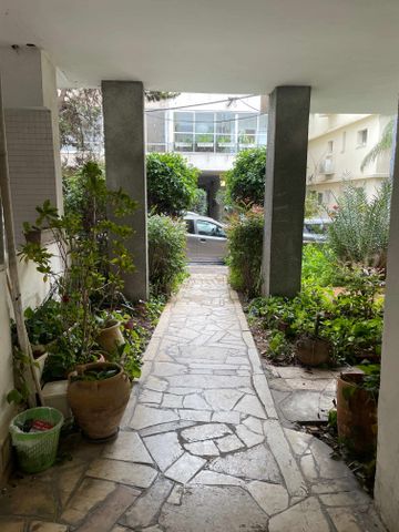 דירה להשכרה בתל אביב יפו (תיווך) — 2