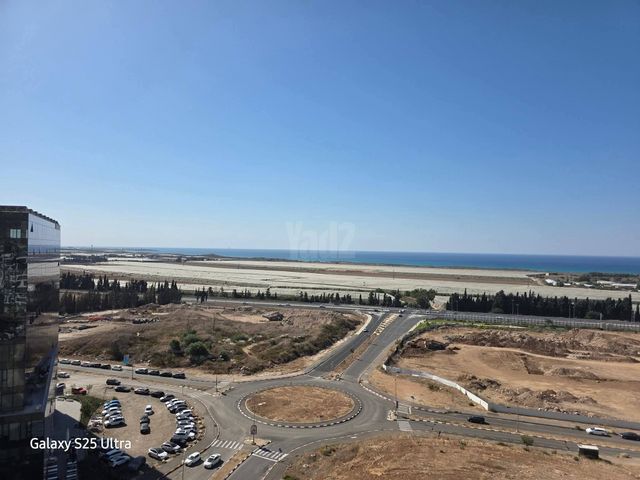 גג/ פנטהאוז, החותרים, טירת כרמל