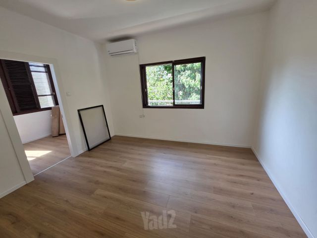 תמונה 6 של דירת 6 חדרים להשכרה בהרצליה