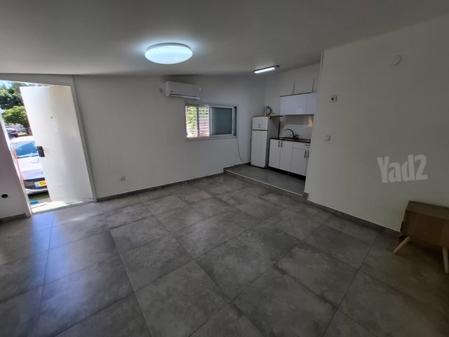 דירת גן להשכרה בתל אביב יפו (תיווך) — 2
