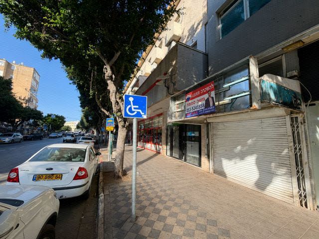 סמילנסקי 15