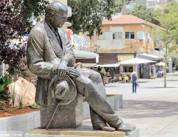 חנויות/ שטח מסחרי, שכונת חשמונאים, מרכז העיר א, רמת גן