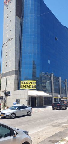 ראובן ברקת 3