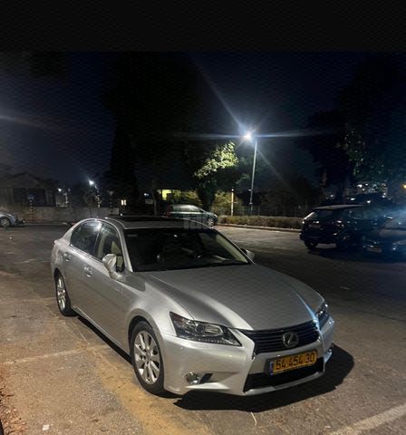 מודעת רכב לקסוס GS